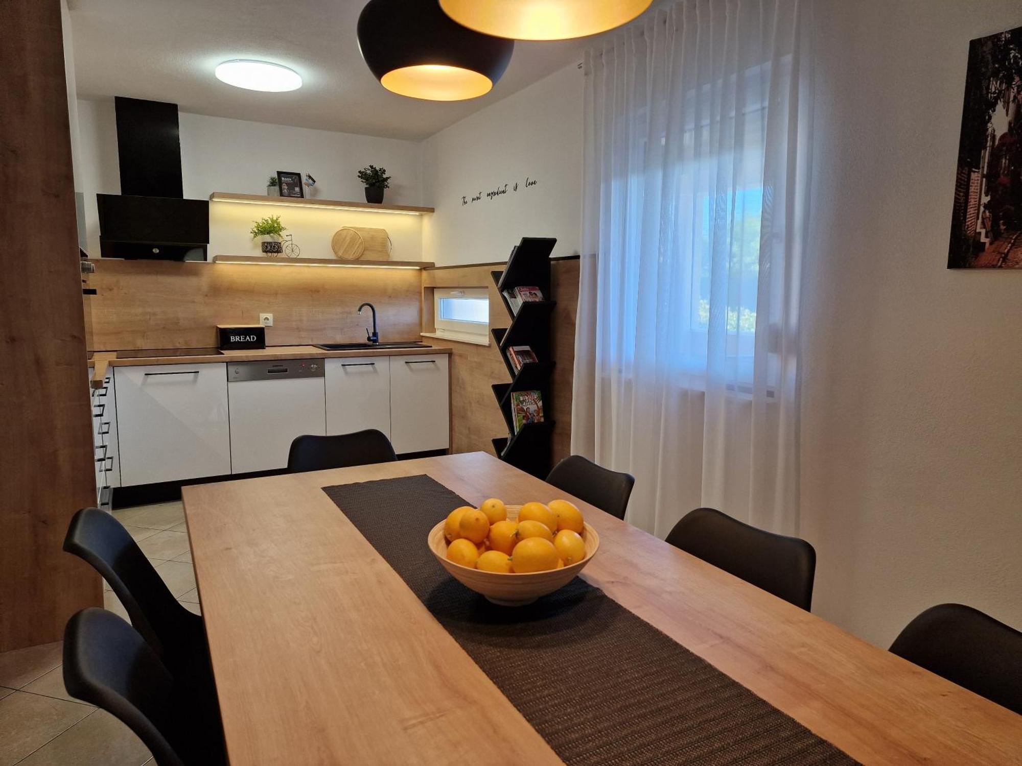 Beautiful Holiday Home "Villa Luka" Kastel Stafilic ภายนอก รูปภาพ