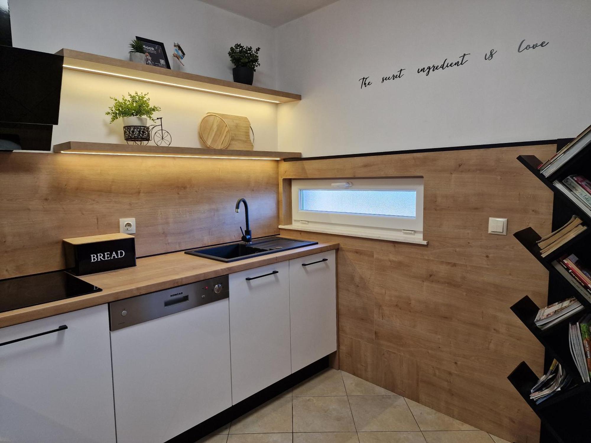 Beautiful Holiday Home "Villa Luka" Kastel Stafilic ภายนอก รูปภาพ