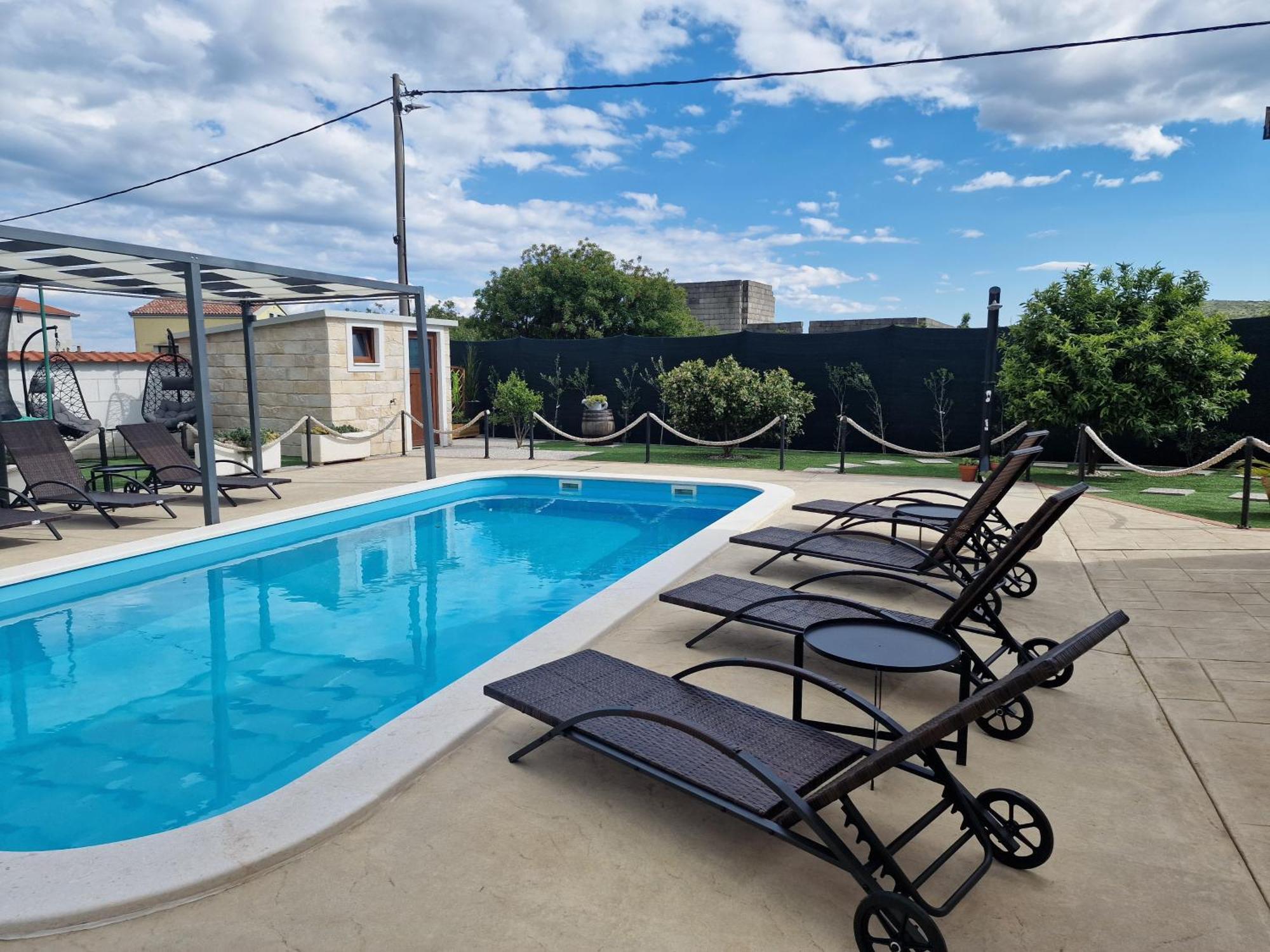 Beautiful Holiday Home "Villa Luka" Kastel Stafilic ภายนอก รูปภาพ